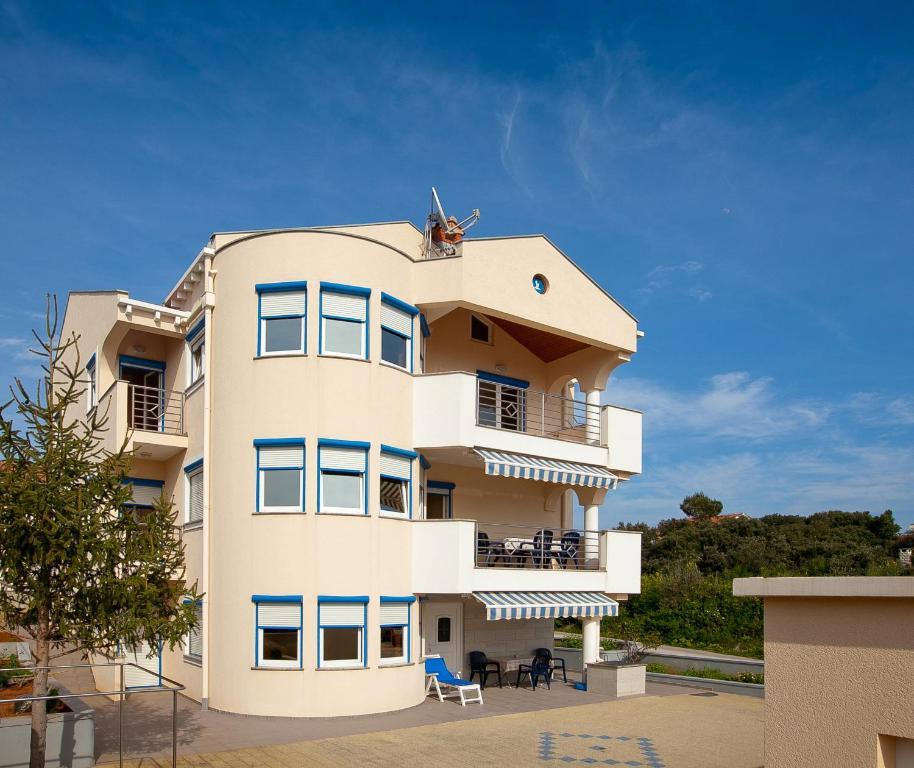 Apartments Petani Kožino エクステリア 写真